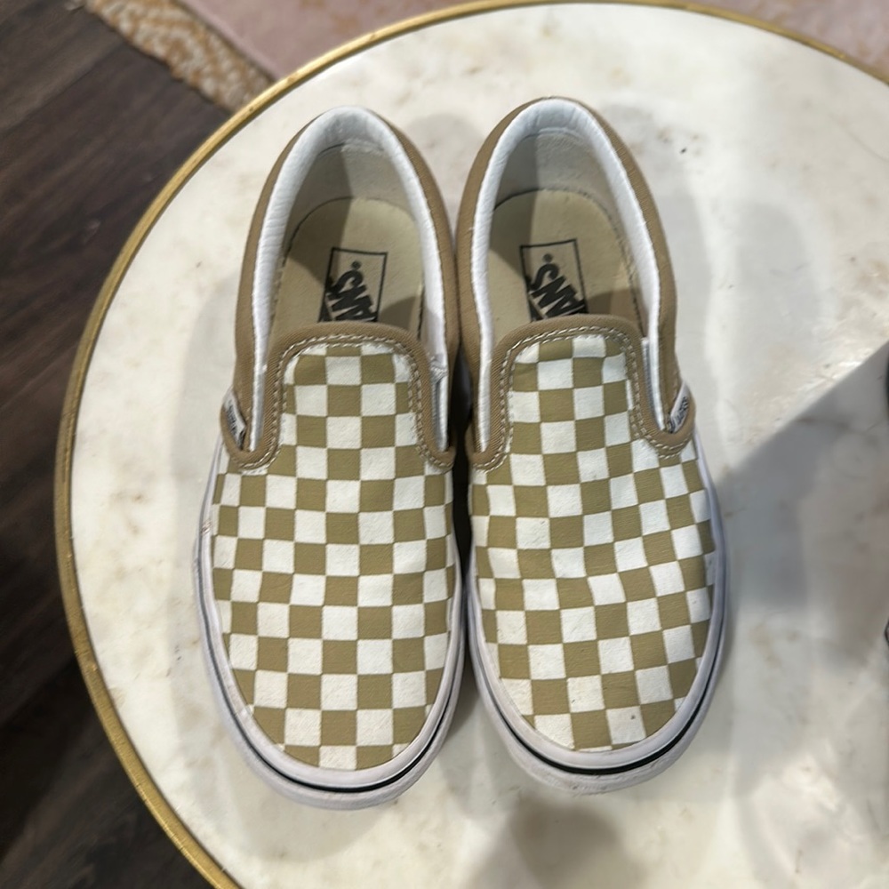 Slip-on Vans.